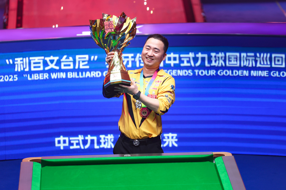 更是对她 更是对她